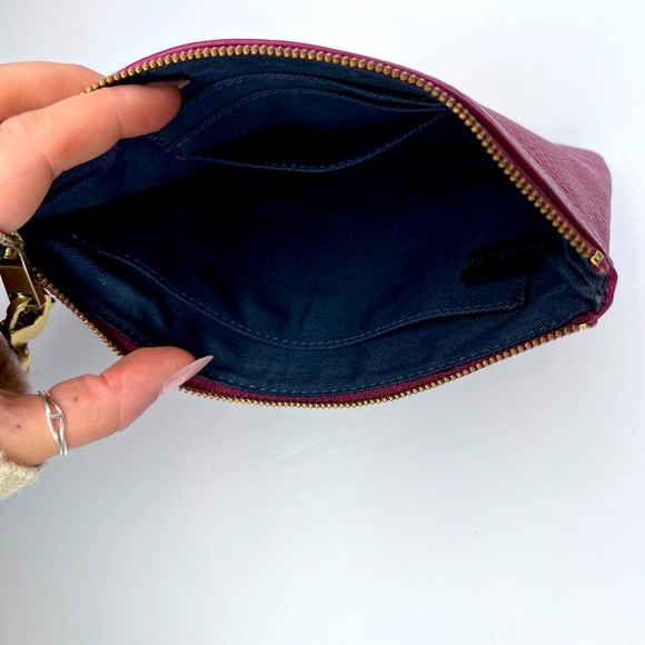 Fossil women’s wristlet - Picture 7 of 7